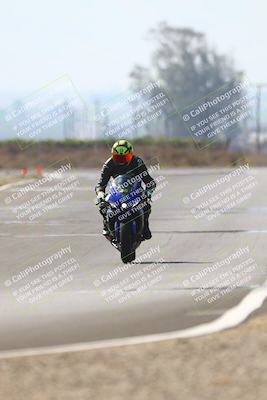 media/Sep-20-2025-TrackDaz (Sat) [[27f0cde673]]/C Group/240pm (Turn 9)/